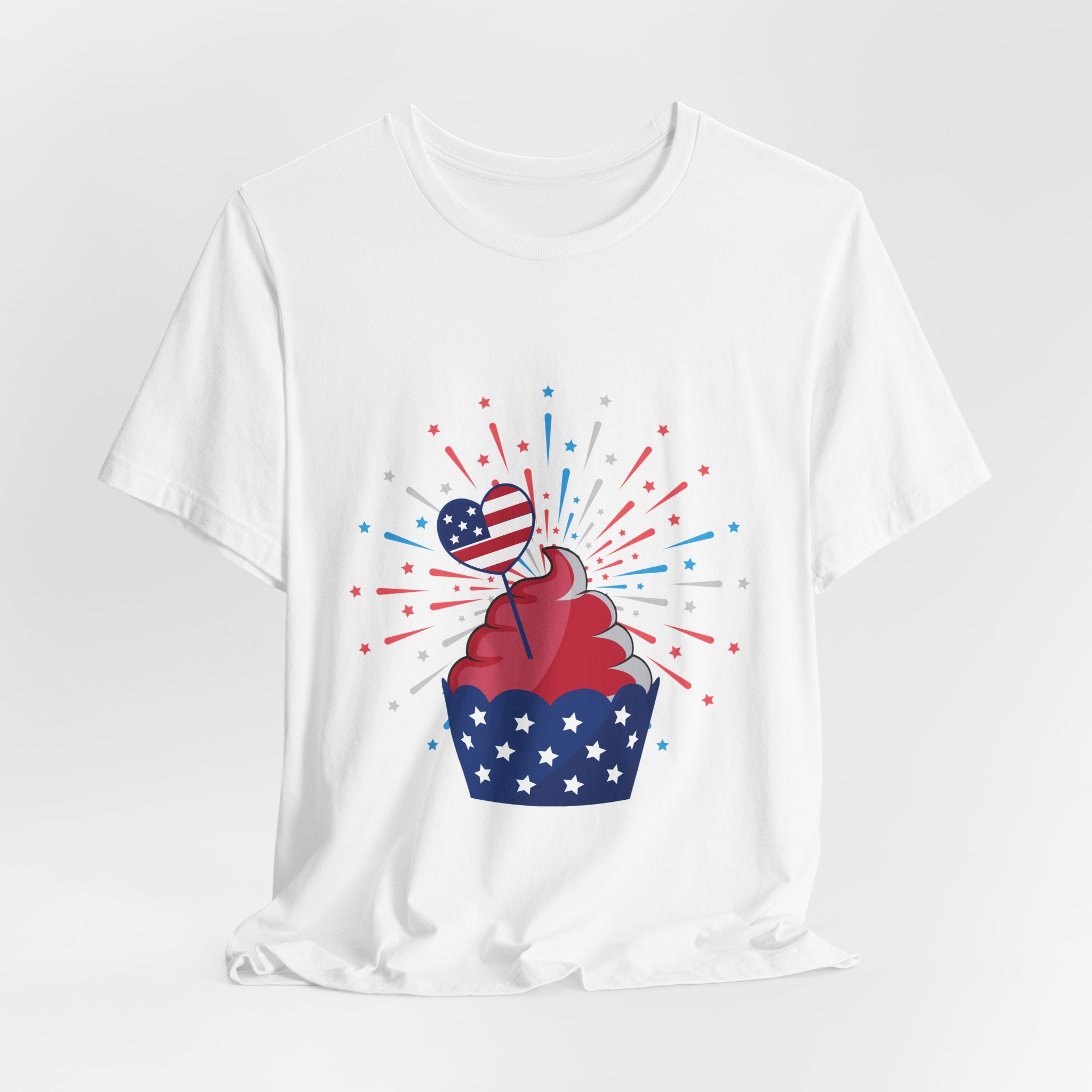 4th of July Cupcake T-Shirt — Patriotic USA Stars & Stripes Tee